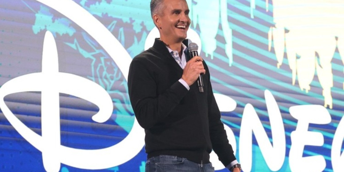 Disney's New Era: D'Amaro's Leadership Challenges