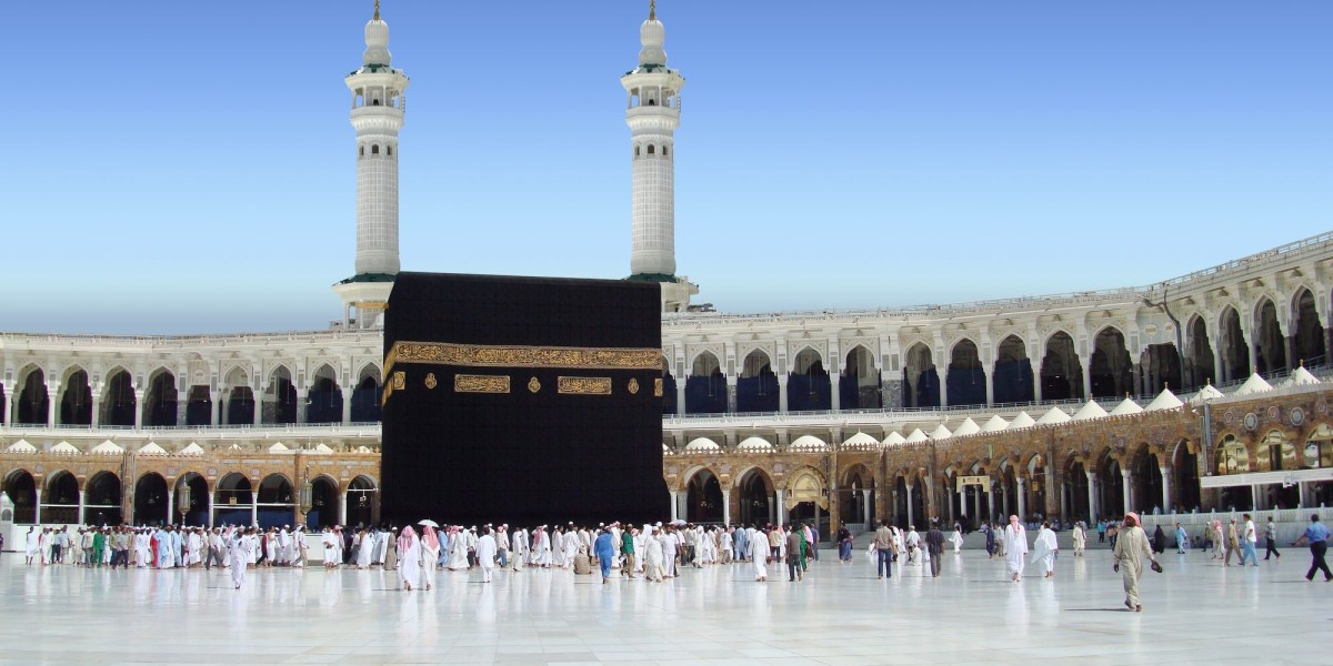 Umrah Packages from Toronto: A Complete Guide with Accurate Travels