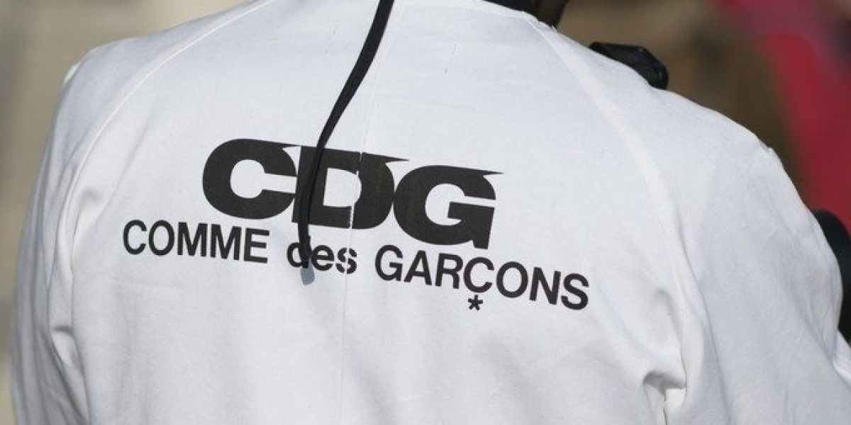 This Comme des Garçons T-Shirt Makes You Notice Details