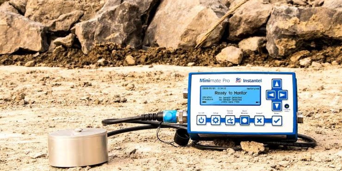 Why Is Vibration Monitoring Equipment Important for Safe Construction?